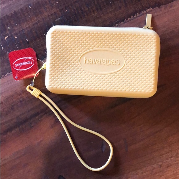 havaianas rubber bag